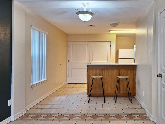 Foto del edificio - 1907 Maria Isabel Dr