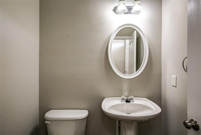 Foto del edificio - 7 Chief Matthews Rd