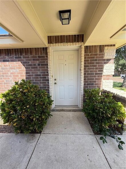 Foto del edificio - 3816 W Sarah Evans St