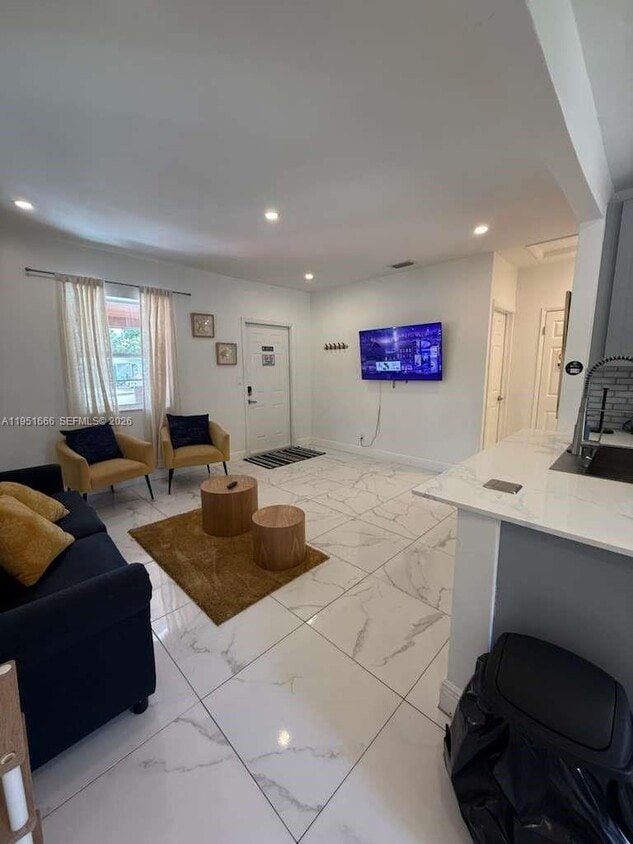 Foto del edificio - 133 SW 22nd Terrace