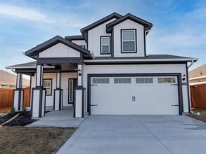 Building Photo - 229 Gray Wolf Dr