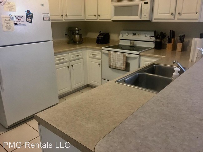 Building Photo - 2 br, 2 bath House - 1202B Buckhead Court