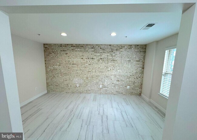 Foto del edificio - 9160 Landon House Ln