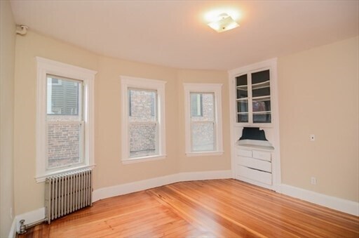 Foto del edificio - 1544 Dorchester Ave