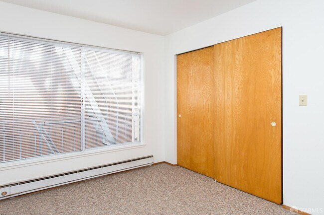 Foto del edificio - 590 2nd Ave