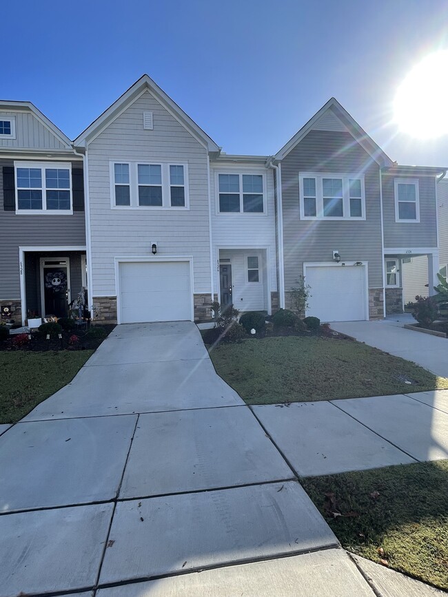 Building Photo - 6326 Andante Ave
