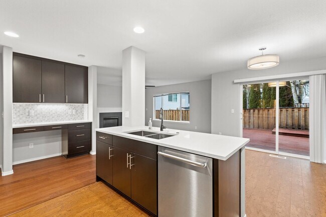 Foto del edificio - BETHANY 5 bedroom 3 full bath- Beaverton School District- Nike