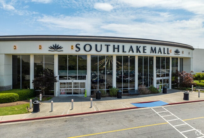 Morrow's Southlake Mall has a large food court and many retail stores.