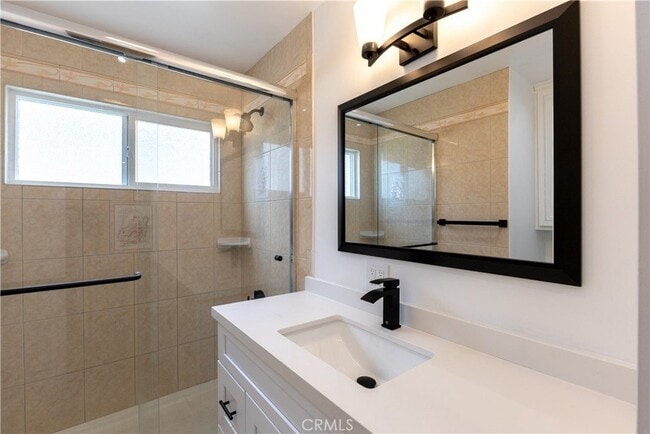 Building Photo - 15815 Silvergrove Dr