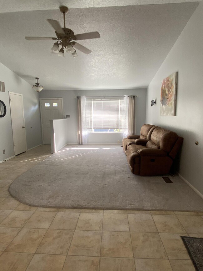 Foto del edificio - 771 Cypress Way