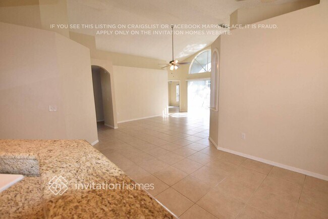 Building Photo - 549 Lancer Oak Dr