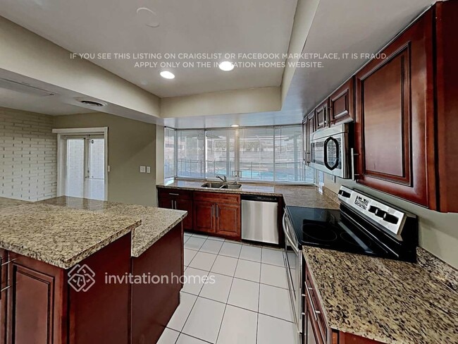 Foto del edificio - 4825 Washington St