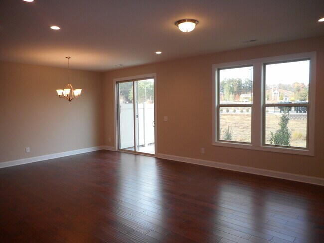 Building Photo - 406 Boscawen Ln