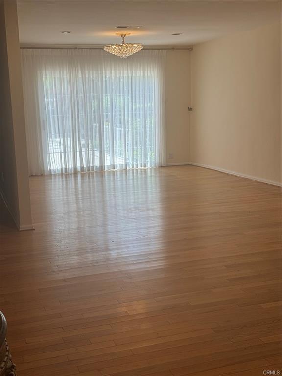 Foto del edificio - 5118 Newcastle Ave