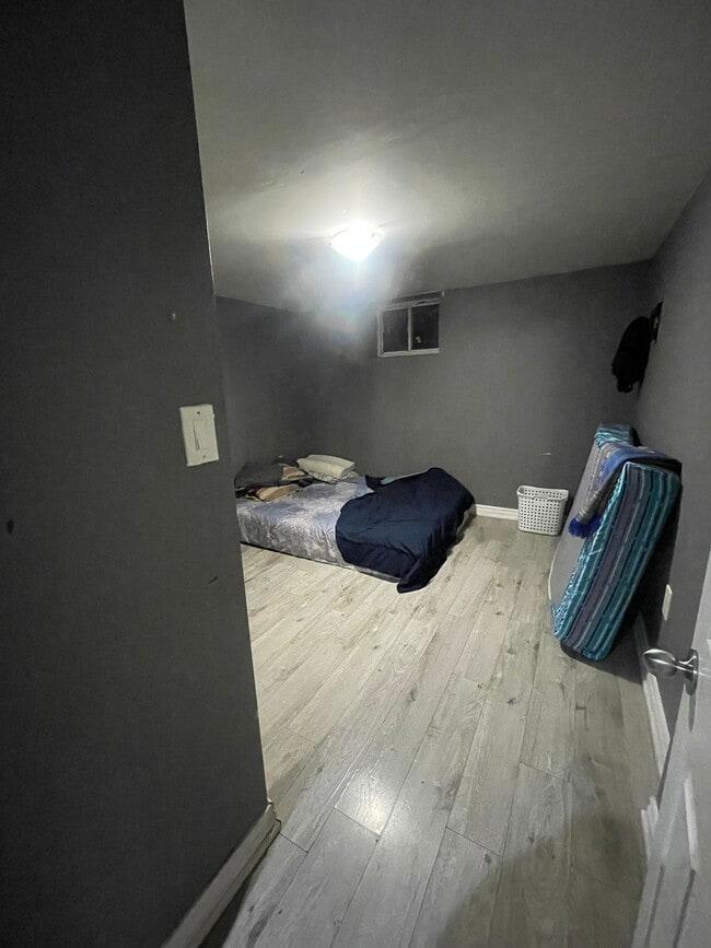 Building Photo - 1 Lyon Heights Rd