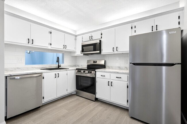 Foto del edificio - 6495 Chasewood Dr