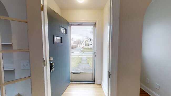 Building Photo - 105 Curtice Rd