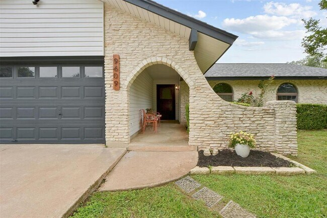 Building Photo - 9609 Braeburn Glen St