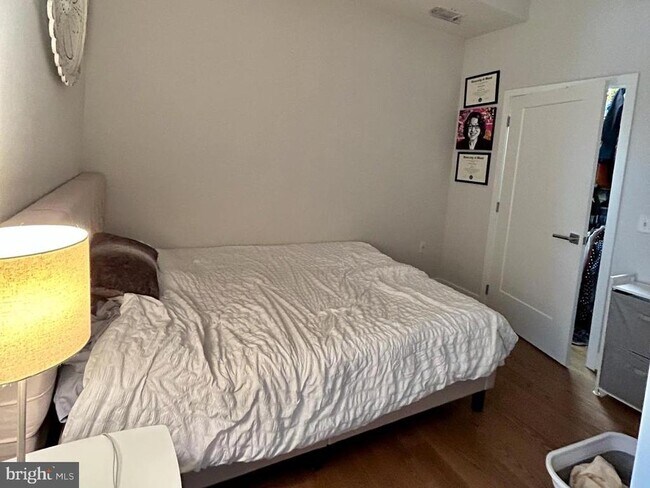 Foto del edificio - 525 Water St SW