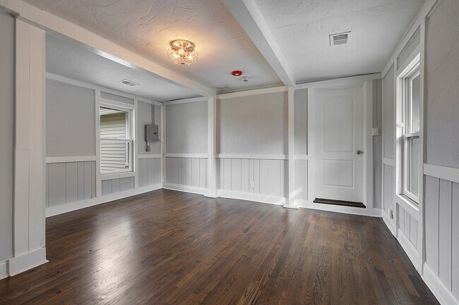 Foto del edificio - 14314 Beacon Ave