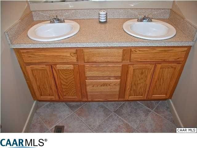 upstairs bath double sink - 2100 Jefferson Park Ave