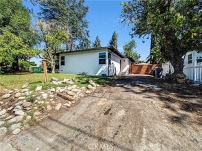 Building Photo - 207 W Arrow Hwy