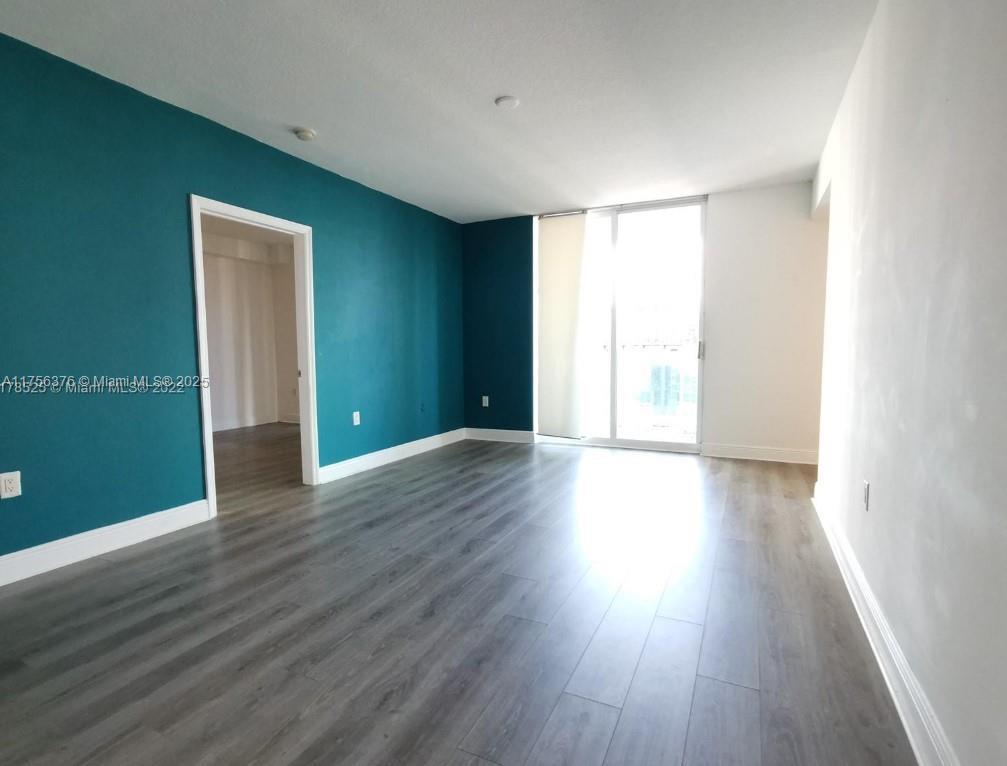 Foto principal - 1250 S Miami Ave