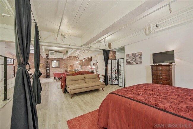 Foto del edificio - 960 Sixth Ave