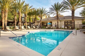 Hills of Valencia Apartments photo'