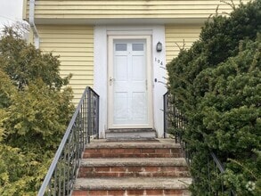 Building Photo - 104 Wendell St