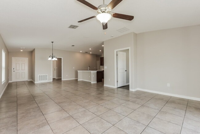 Building Photo - 6724 Trent Creek Dr