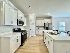 Building Photo - 15617 Ruthie Lynn Dr