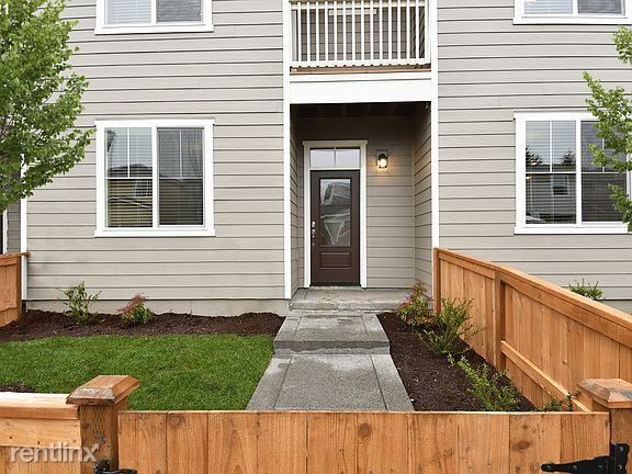 Building Photo - 7023 NE 153rd Pl