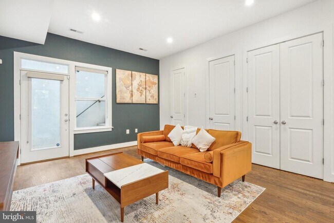 Foto del edificio - 145 Adams St NW