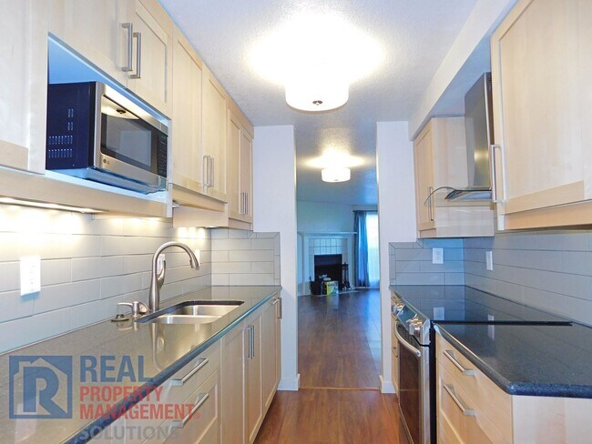Foto del edificio - 5630 SW Riverside Ln