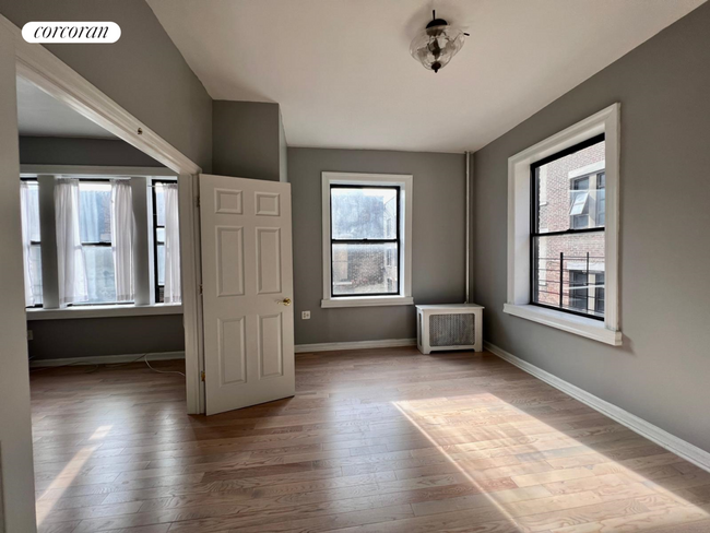 Building Photo - 418 W 130th St