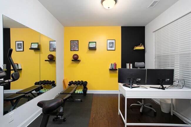 Foto del edificio - Fantastic end-unit townhome in Durham!