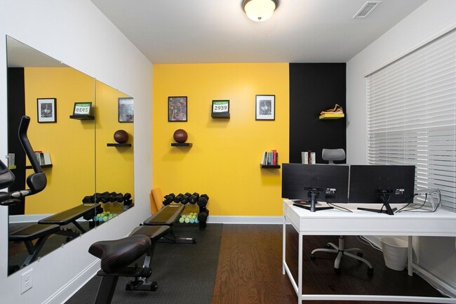 Photo - Fantastic end-unit townhome in Durham!