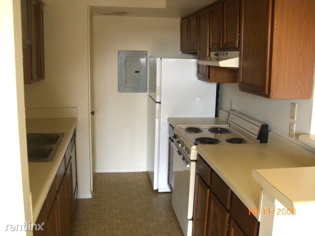 Foto del edificio - 13330 Emily Rd