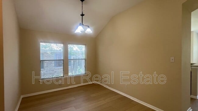 Building Photo - 1712 Bush Coat Ln