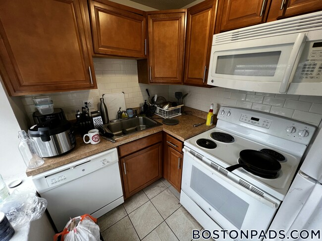 Building Photo - 1078 Boylston St