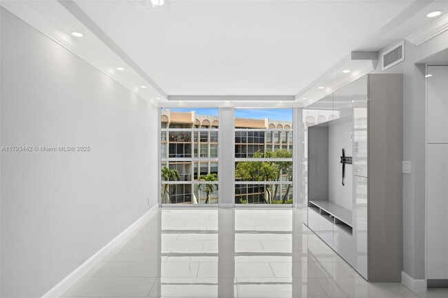Foto del edificio - 701 Three Islands Boulevard