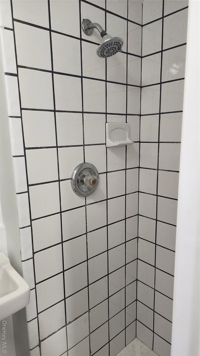 Building Photo - 74-80 N Highland Ave