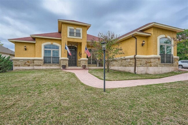 Foto del edificio - 15207 Nightingale Ln