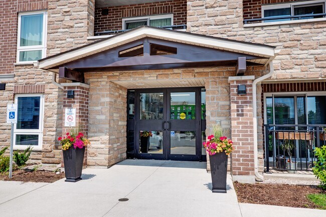 Photo du bâtiment - The Suites at Summerside Apartments