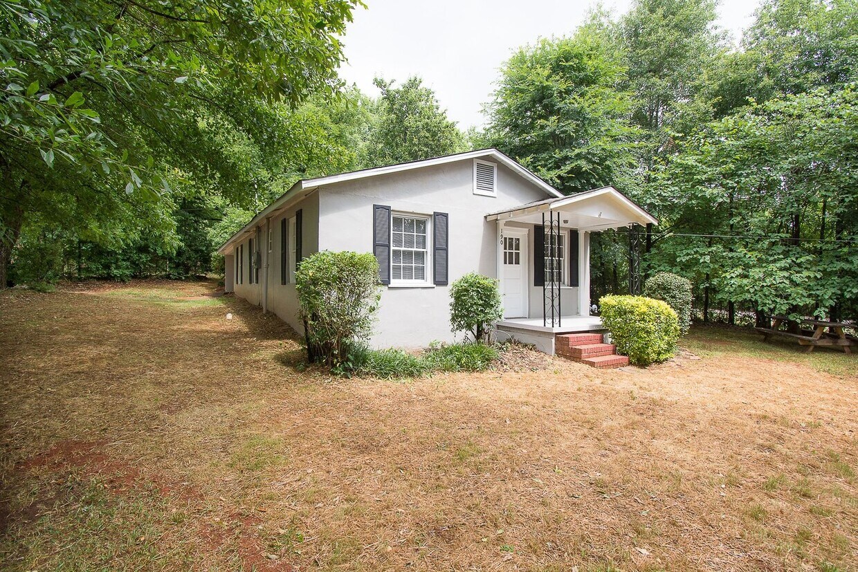 Primary Photo - 2 Bed/1 Bath House just off Lexington Rd.