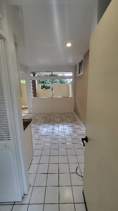 Building Photo - 77-116-116 La'aloa Ave
