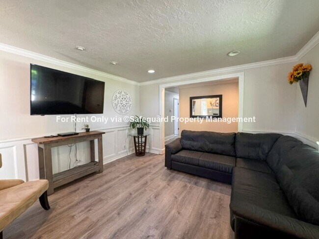 Foto del edificio - Spacious West Jordan Home on Large Corner Lot