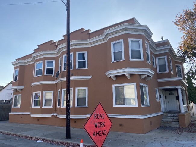 Building Photo - 2839 West St