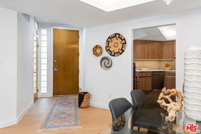 Foto del edificio - 171 N Church Ln